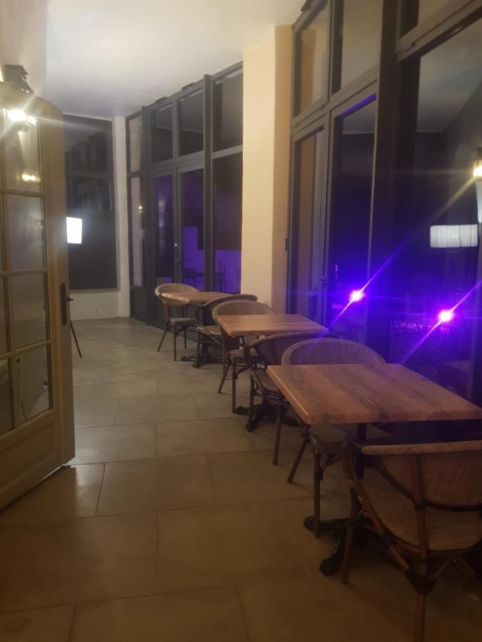 埃雷皮昂修道院酒店 Hérépian 外观 照片