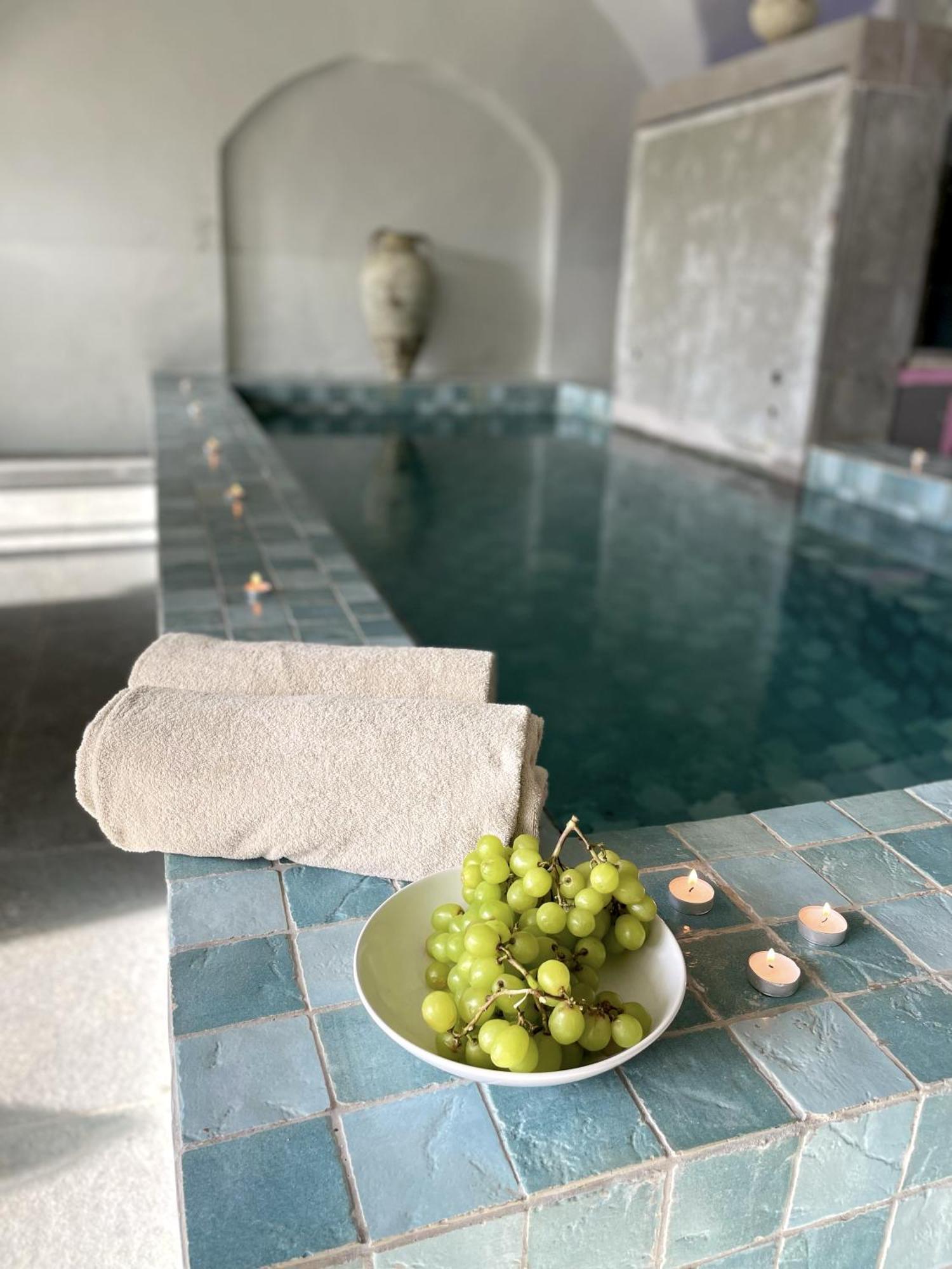 埃雷皮昂修道院酒店 Hérépian 外观 照片